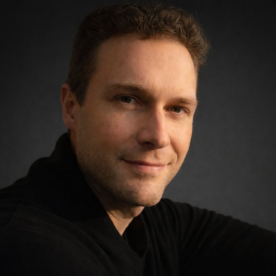 Robert, voice actor