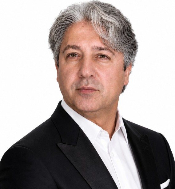 Sabahattin, voice actor